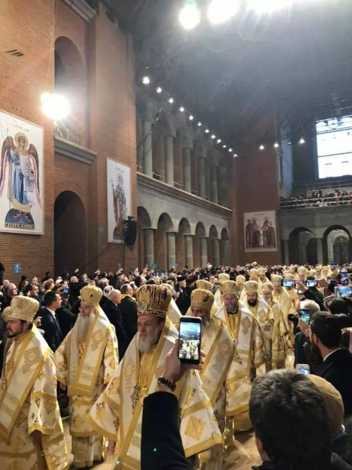 Slujba de sfințire a Catedralei Mântuirii Neamului (4)