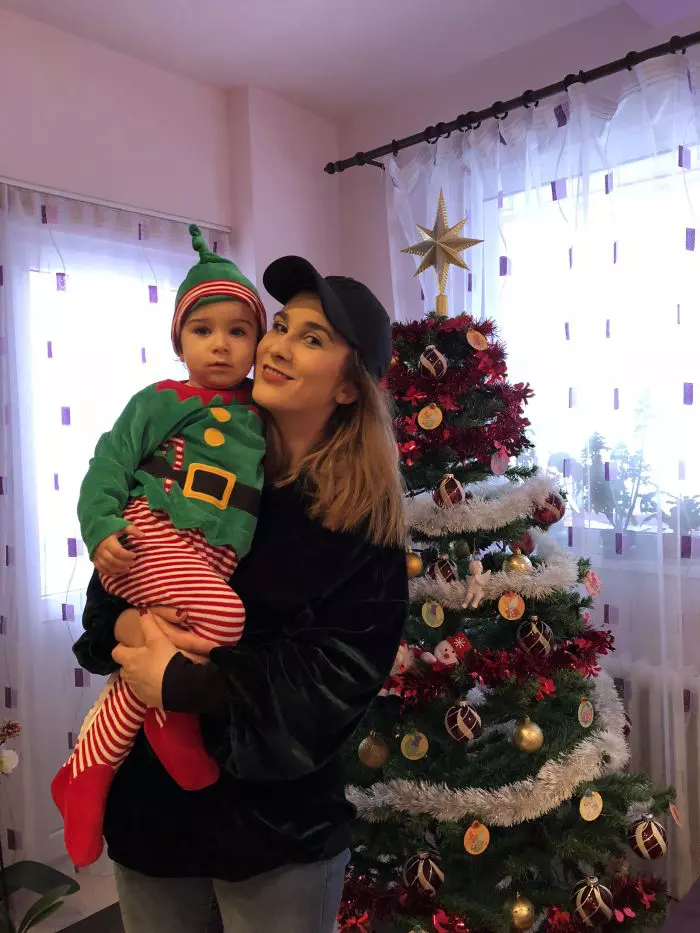 Adda si fiul ei, Alex, intr-un pictorial inainte de Craciun