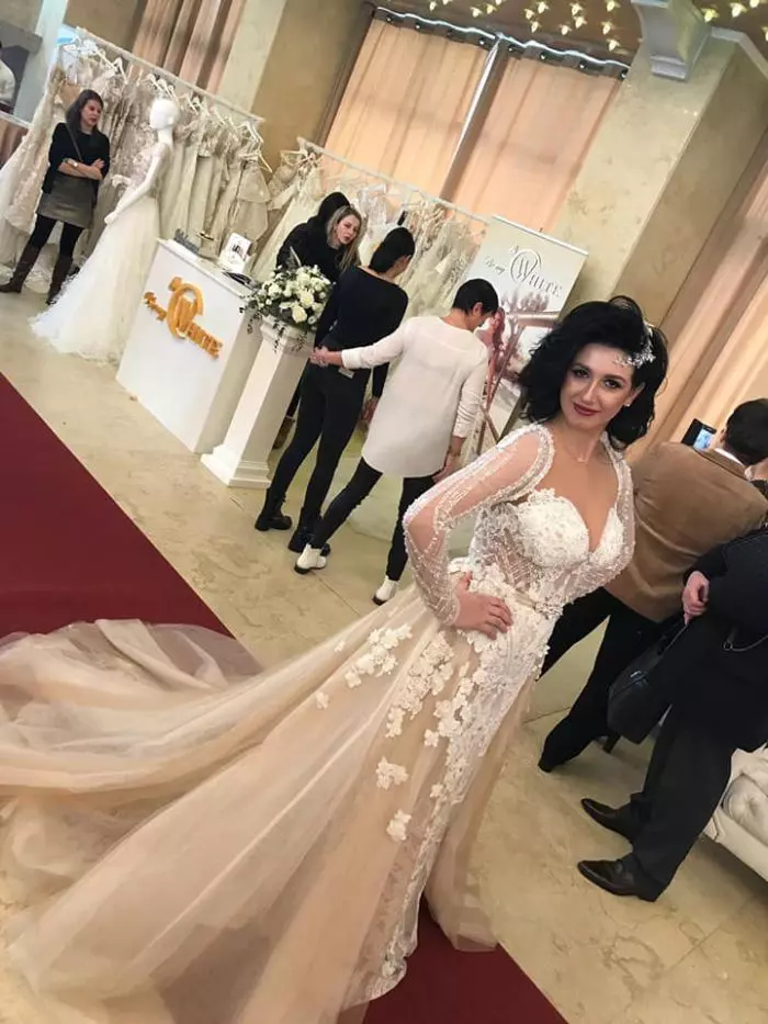 Mirela de la Insula iubirii a îmbrăcat rochia de mireasă