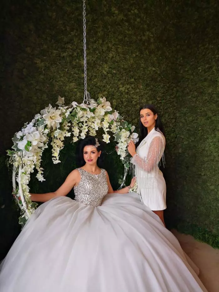 Mirela de la Insula iubirii a îmbrăcat rochia de mireasă