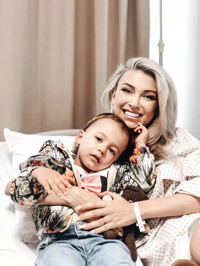 Andreea Bălan și Ella Maya