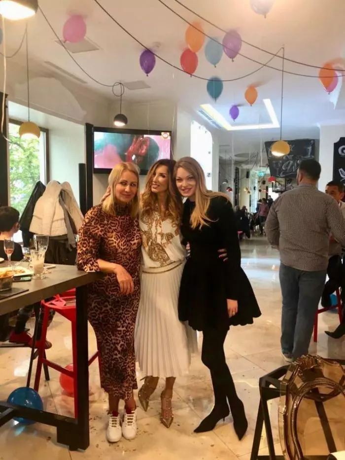 Valentina Pelinel a slăbit multe kilograme după ce a născut