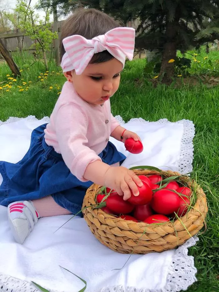 Fiica Adelinei Pestrițu a spus primul cuvânt la nici 10 luni. Zenaida Maria învață acum să vorbească