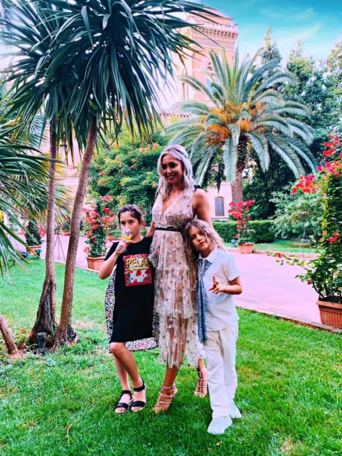 Raluca Zenga si familia 3