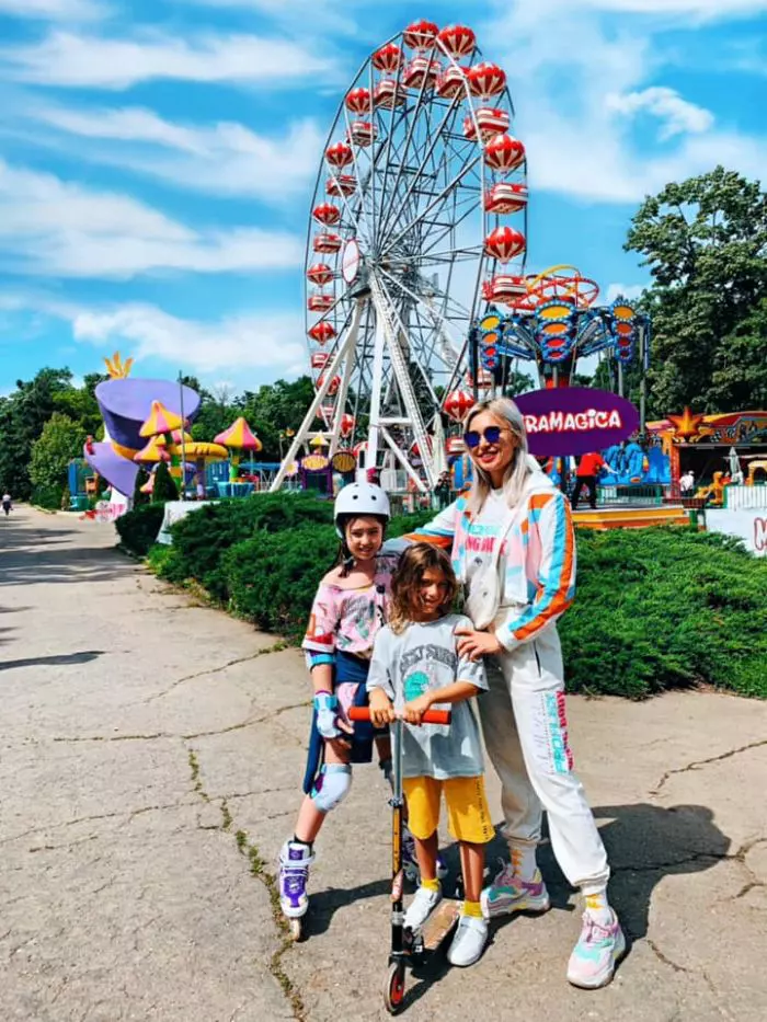 Raluca Zenga si familia 8