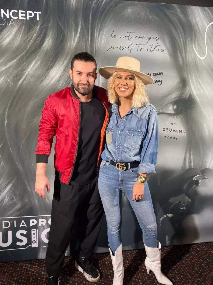 Sore și Smiley, la evenimentul de lansare a videoclipului regizat de artistă