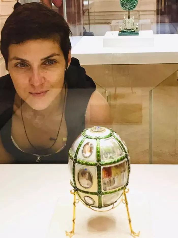 Chris Simion a învins boala cu chimioterapie, dar și cu răbdare și umor