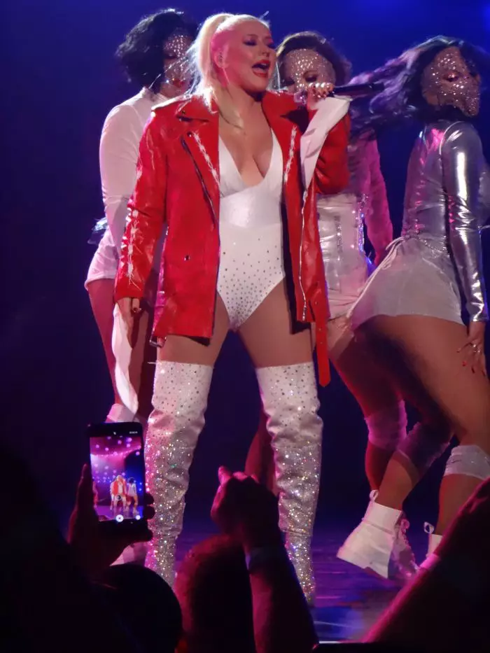 Christina Aguilera are 38 de ani