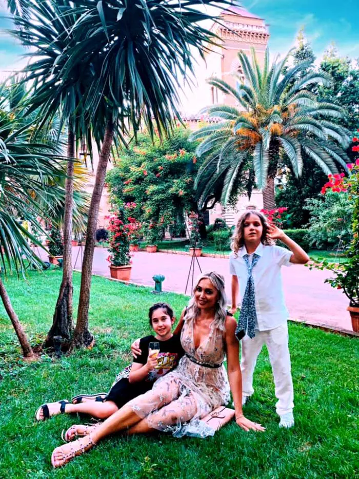 Raluca-Zenga-si-familia-2