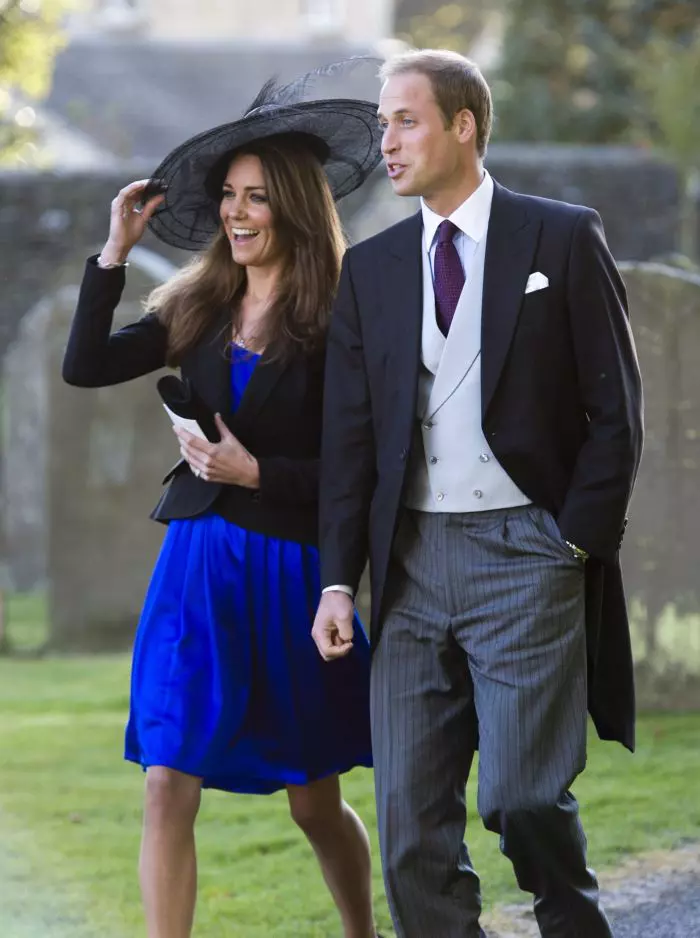 Kate și William, invitați la o nuntă, în octombrie 2010.