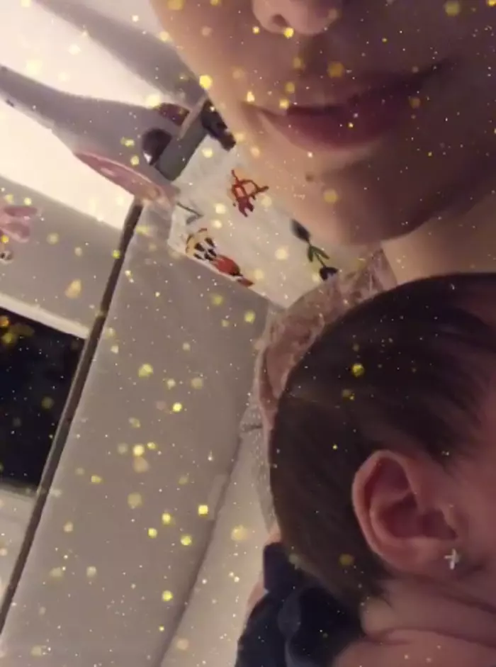 Feli Donose si fetita ei