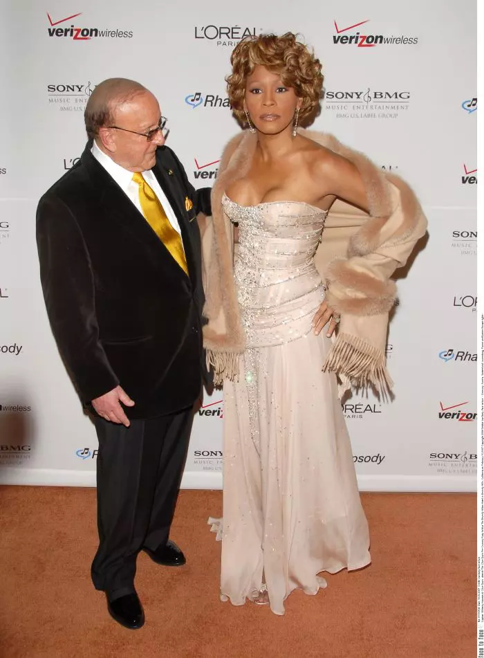 Whitney Houston si CliveDavis