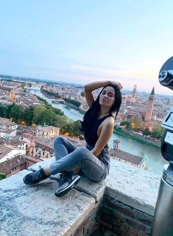 Carmen de la Salciua 4