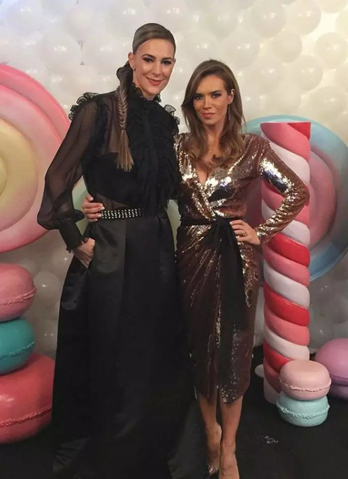 Roxana Ciuhulescu si Magda Palimariu