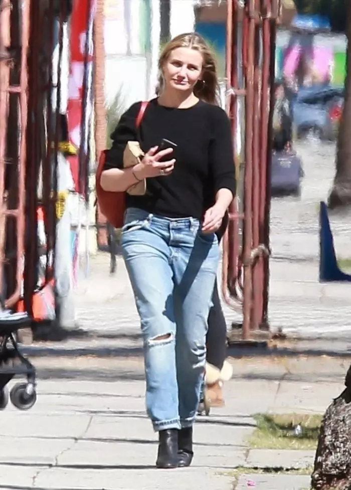 Primele imagini cu Cameron Diaz însărcinată