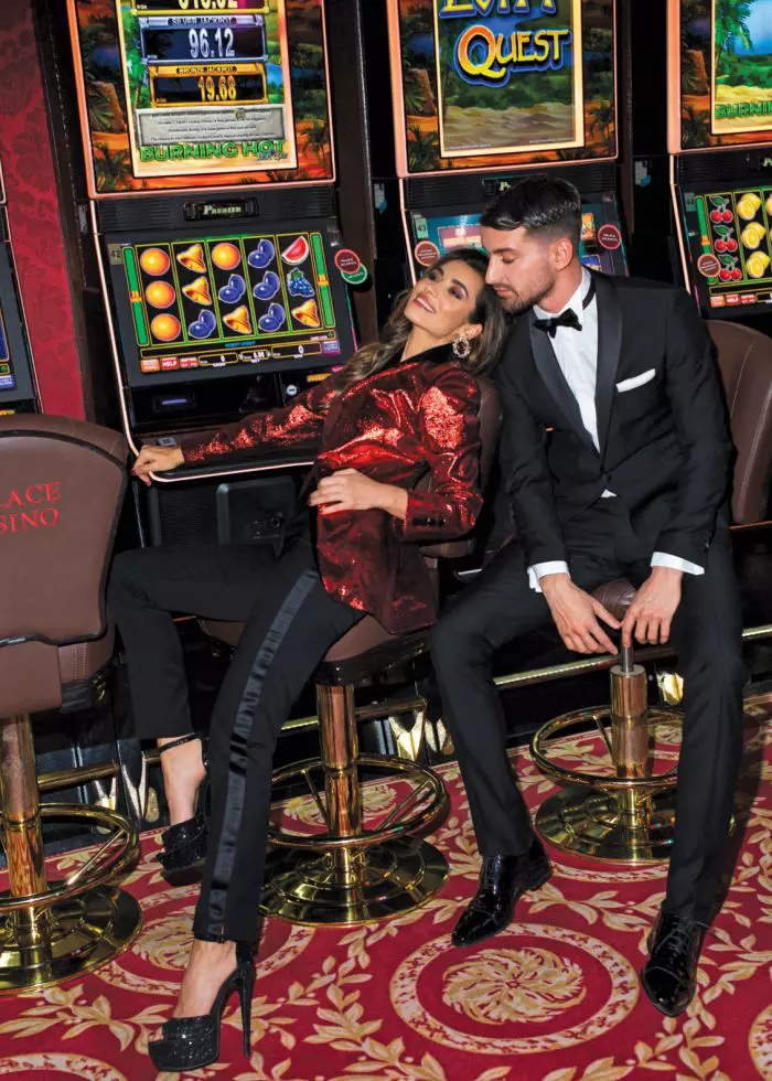 Lili Sandu, pictorial sexy înainte de sărbători