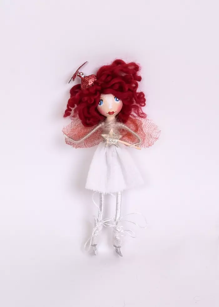 Păpușă Dollflowers, Patinatoare roșcată, www.dollflowers.ro