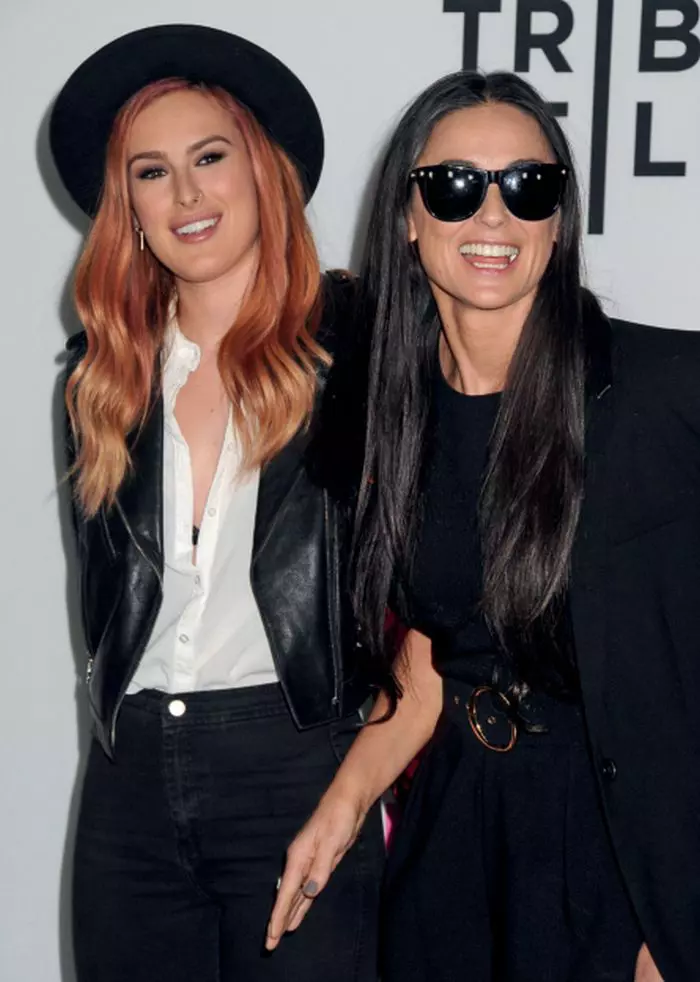Demi Moore si Rumer Wilis