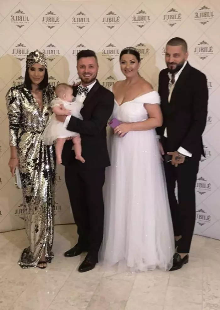 Gabriela Cristea, în rochie de mireasă şa botezul lui Iris