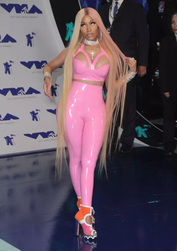 Nicki Minaj, la 2017 MTV Video Music Awards - coșmar în latex roz!