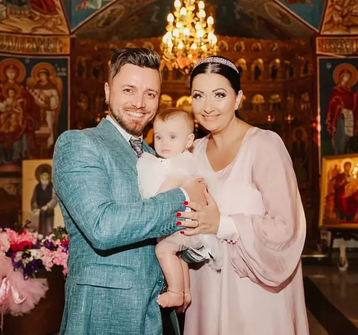 Gabriela Cristea si Tavi Clonda botez 3