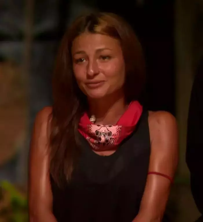 2021-03-17-11_04_00-Consiliu-de-eliminare-tensionat-Si-au-dorit-o-afara-din-echipa-dar-concurentul