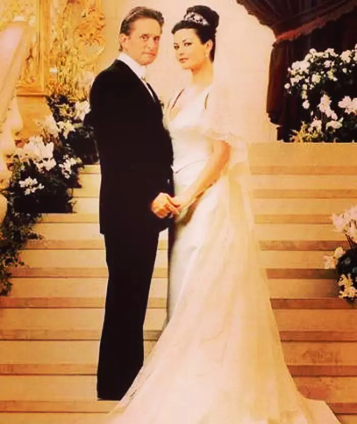 Catherine Zeta Jones – 140 000 dolari