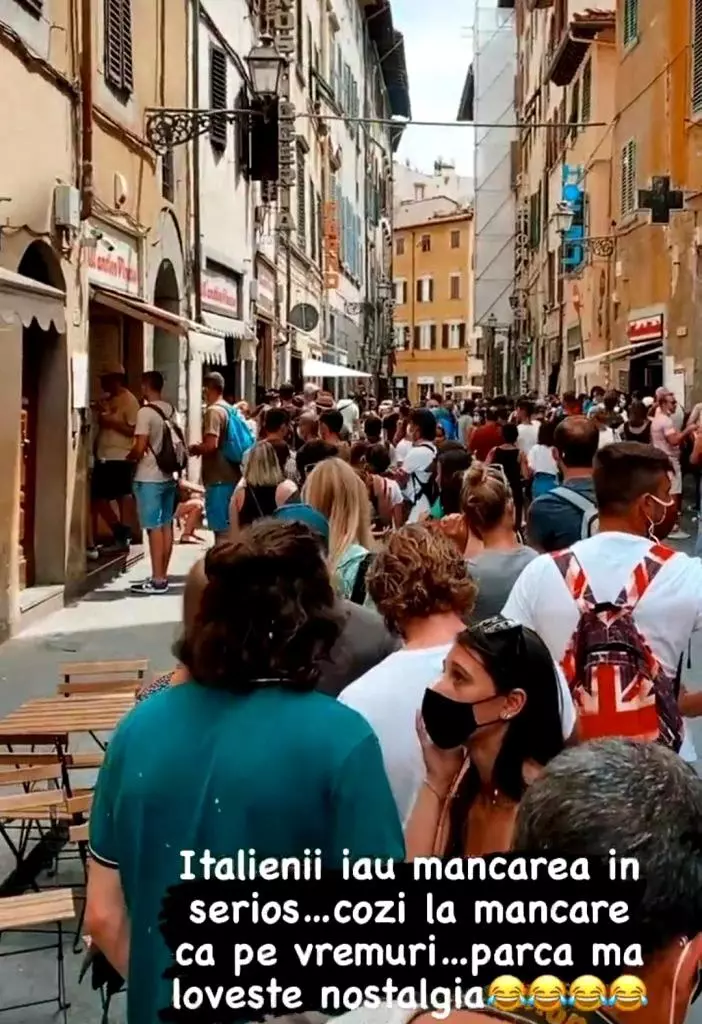 În vacanță la Florența! Smiley și Mihai Petre și-au dus jumătățile în vacanță în Italia. Cozi la mâncare ca pe vremuri (4)