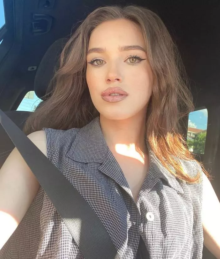 Ioana Ignat artistaî