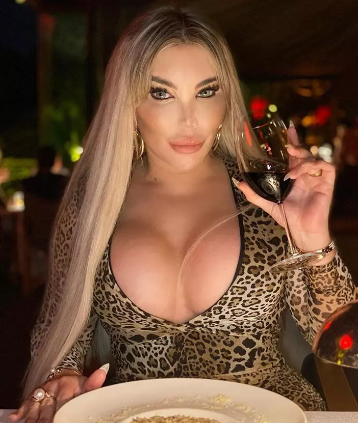 Jessica-Alves-papusa-Ken-2