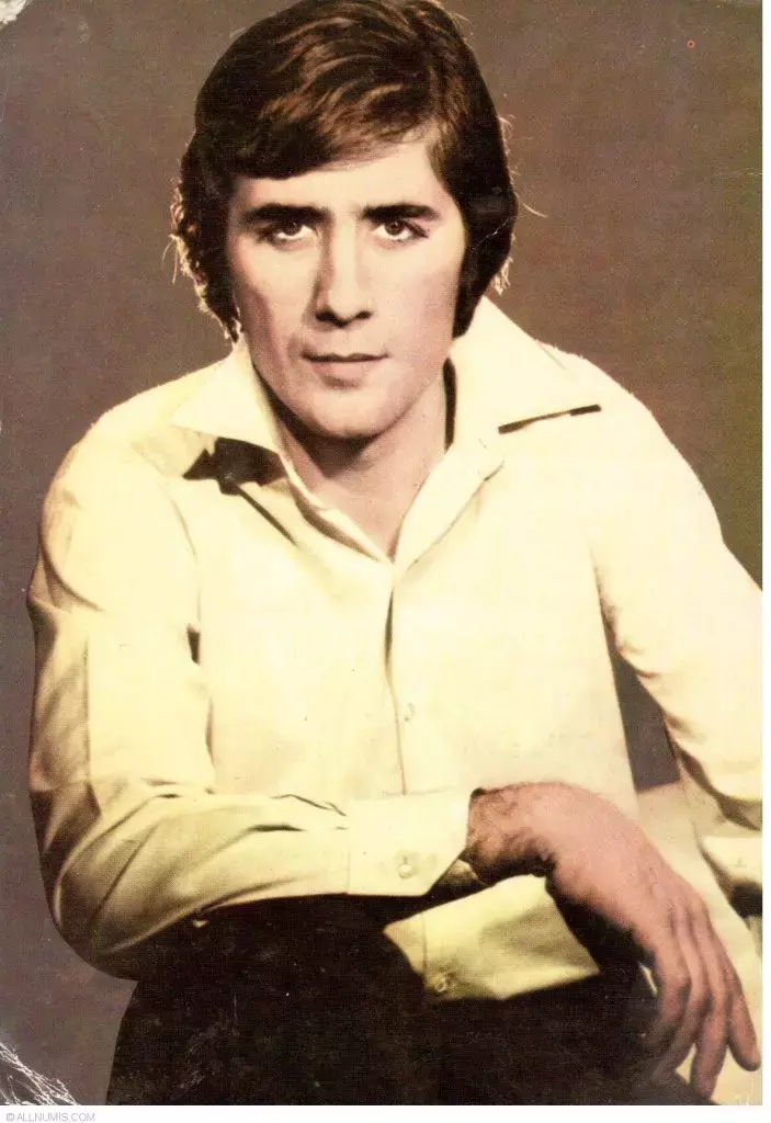 Ce-se-intampla-cu-artistul-Cornel-Constantiniu-dupa-a-opta-operatie.-Sotia-acestuia-in-lacrimi-E-sufletul-meu-6-703x1024-1