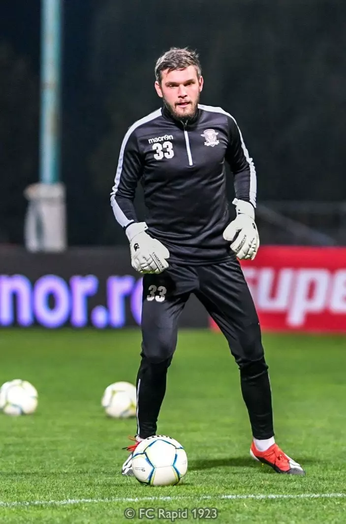 stefan-ciuculescu-de-la-survivor-a-aterizat-in-romania-declaratii-din-aeroport-6