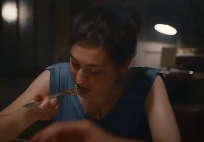 romanca-cea-mai-buna-actrita-2