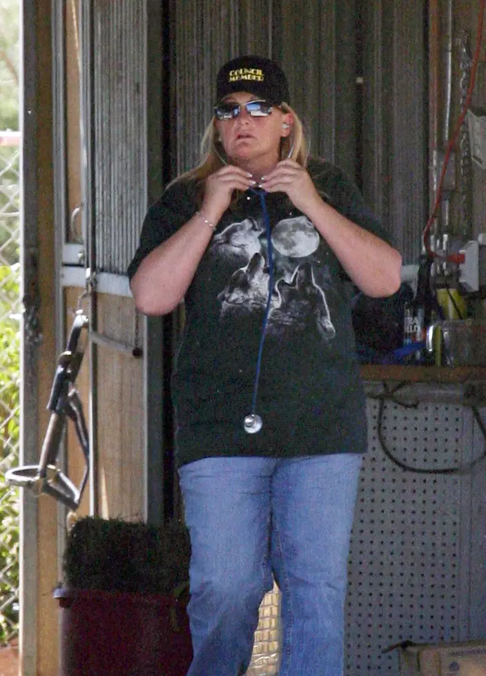 Debbie Rowe Continues On With Life In the Midst of Media Circus!