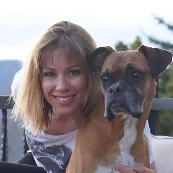 Isabelle, fiica Mihaelei Mihai