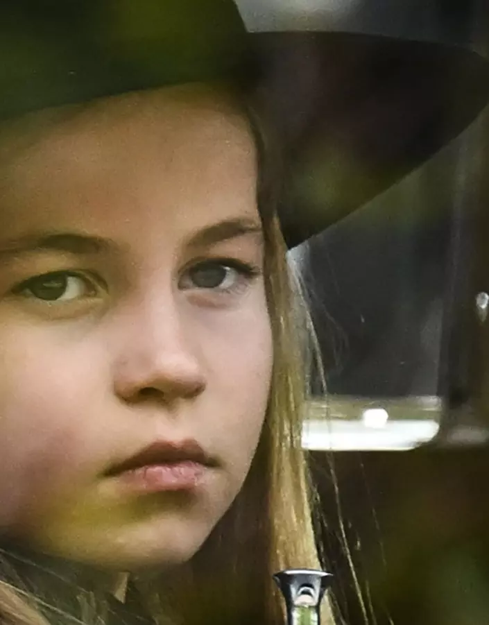 Prințul George și Prințesa Charlotte la înmormântarea Reginei Elisabeta a II-a (6)