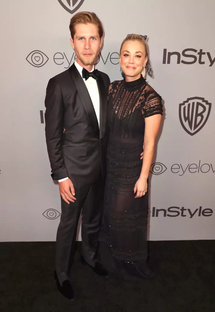 Karl Cook si Kaley Cuoco la InStyle and Warner Bros. Golden Globe Awards Post-Party