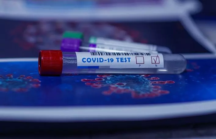 covid-19-5057462_1280