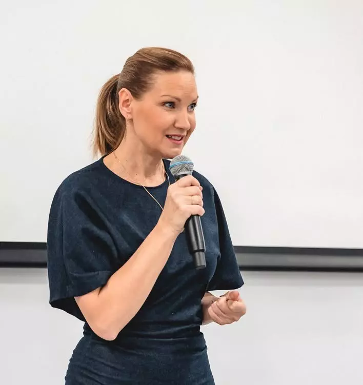 melania-medeleanu (2)