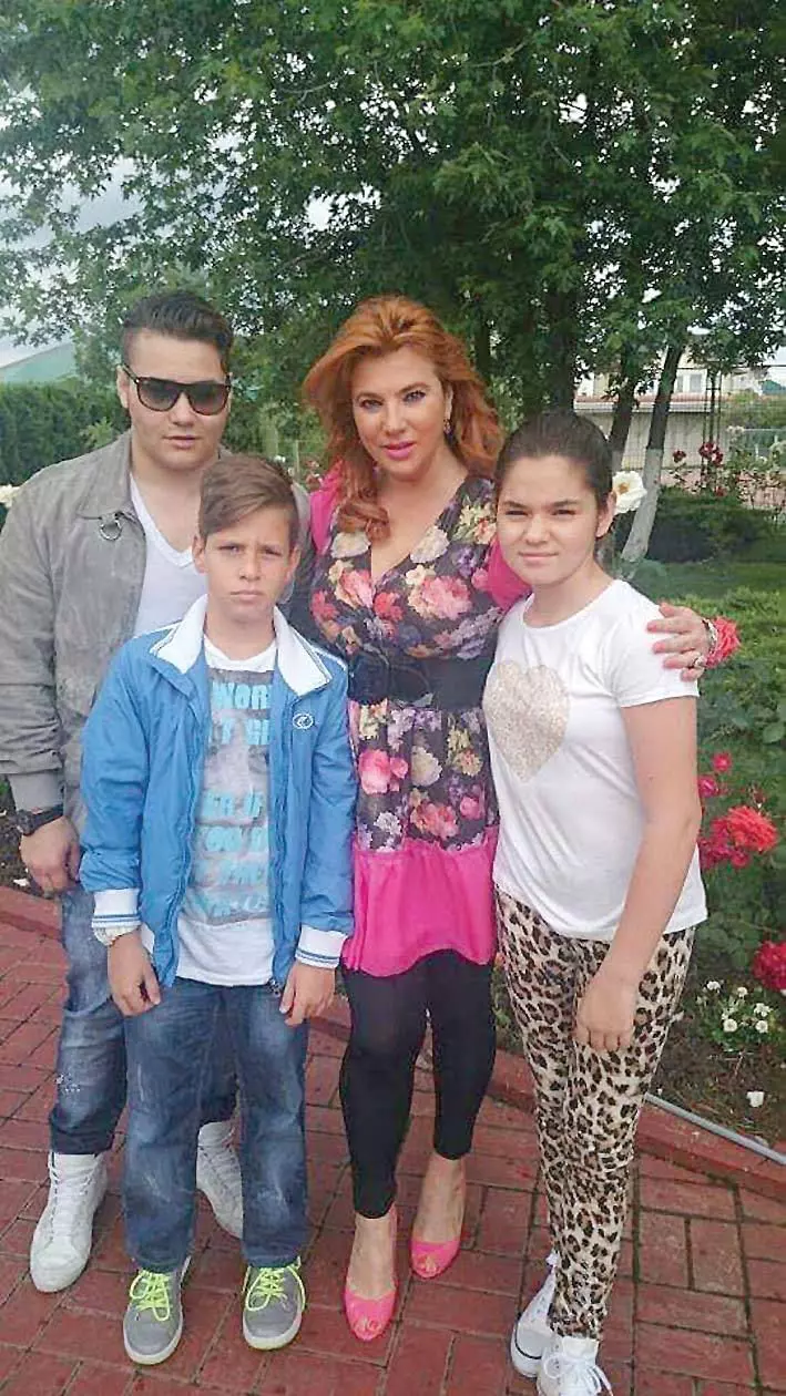 Cristi Borcea are 3 copii cu Mihaela