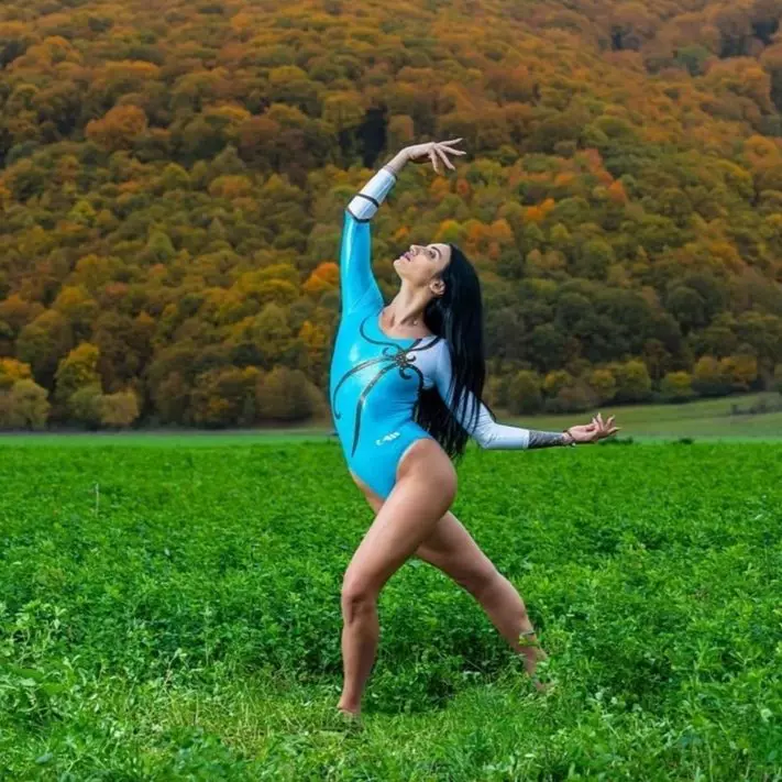 ana-porgras-survivor-12