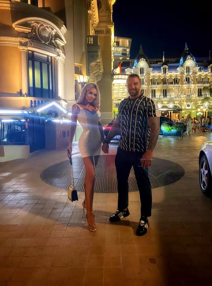 Bianca-Dragusanu-1-2-1