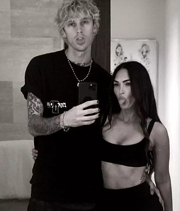 Brian-Austin-Green-8