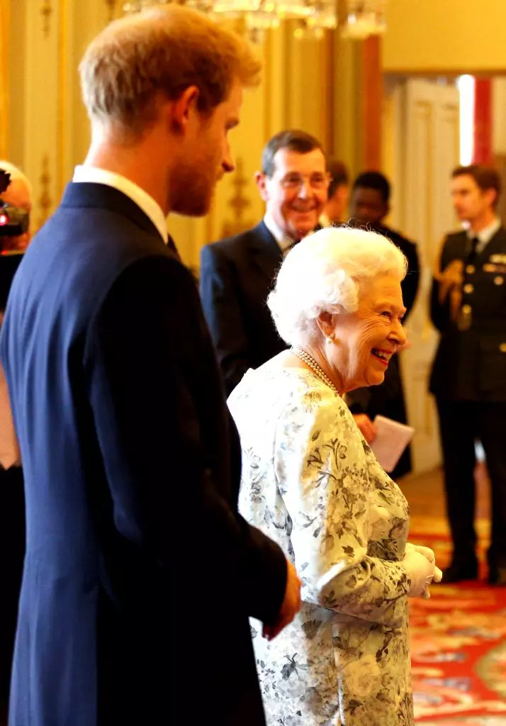 Elisabeta-Harry5-714x1024-1