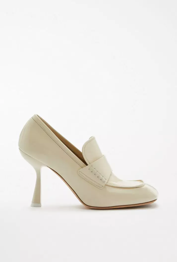 Pantofi din piele lăcuită, Sportmax, 3.469 lei, magazinul Max Mara