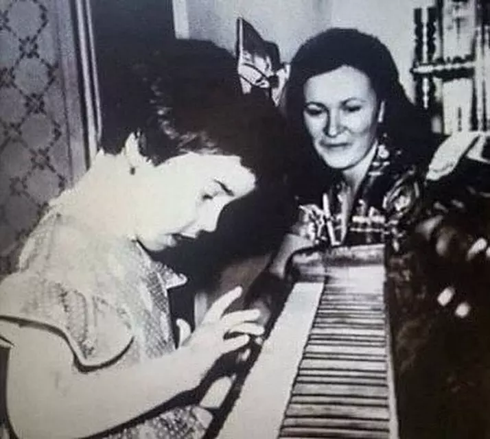 Andreea Marin și mama ei