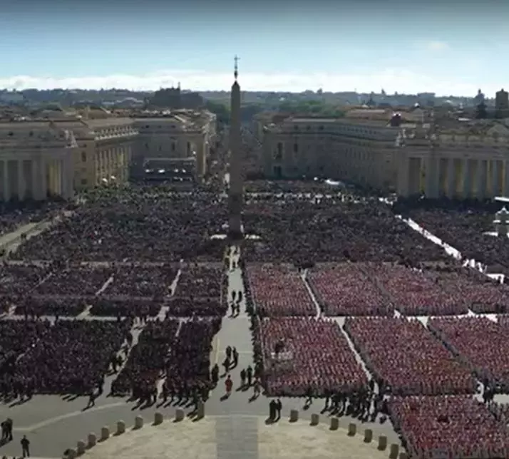 inmormantare-papa-francisct