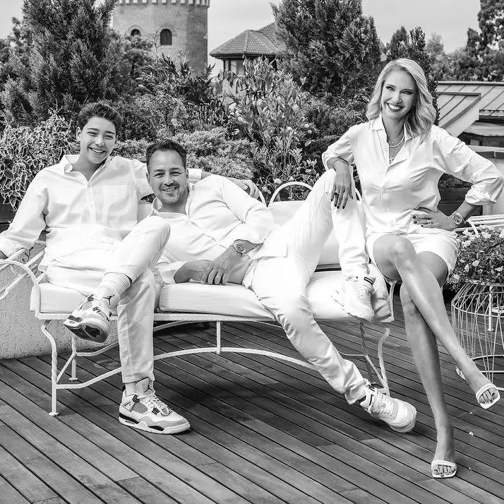 Ileana Badiu, soțul ei, Cătălin Badiu, și fiul lor, Sasha (4)