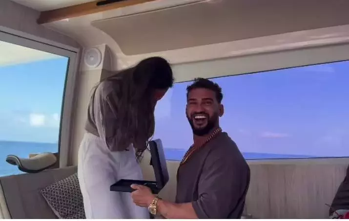 dorian-popa-si-iubita