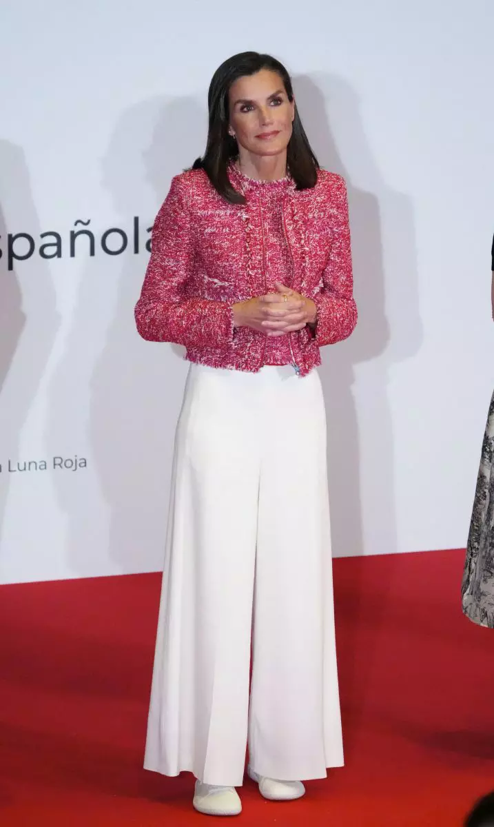 La reine Letizia d’Espagne assiste à la commémoration de la Journée mondiale de la Croix-Rouge et du Croissant-Rouge à Oviedo